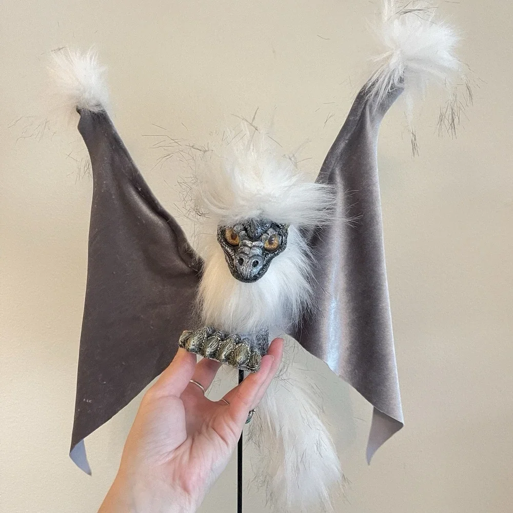 Imaginarium Albert Alfaro Winged Shoulder Dragon Puppet Drabbit Cable Silver 18